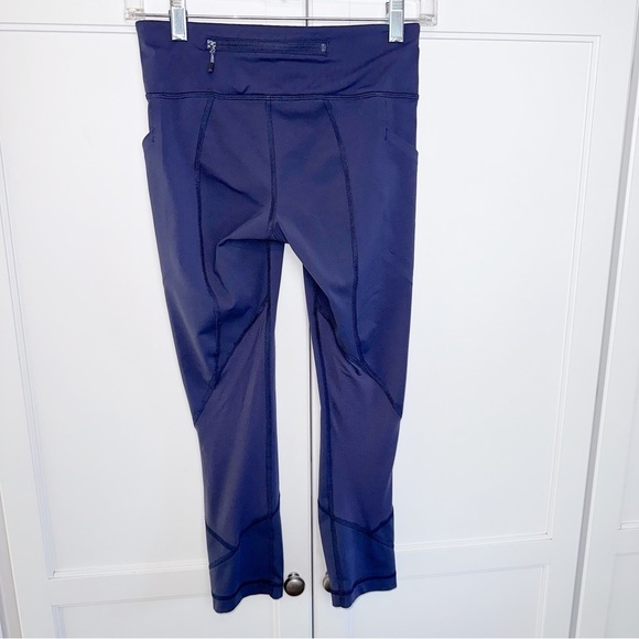Lululemon Pace Rival Crop (22")
Blueberry Jam Size 4 - Picture 4 of 14